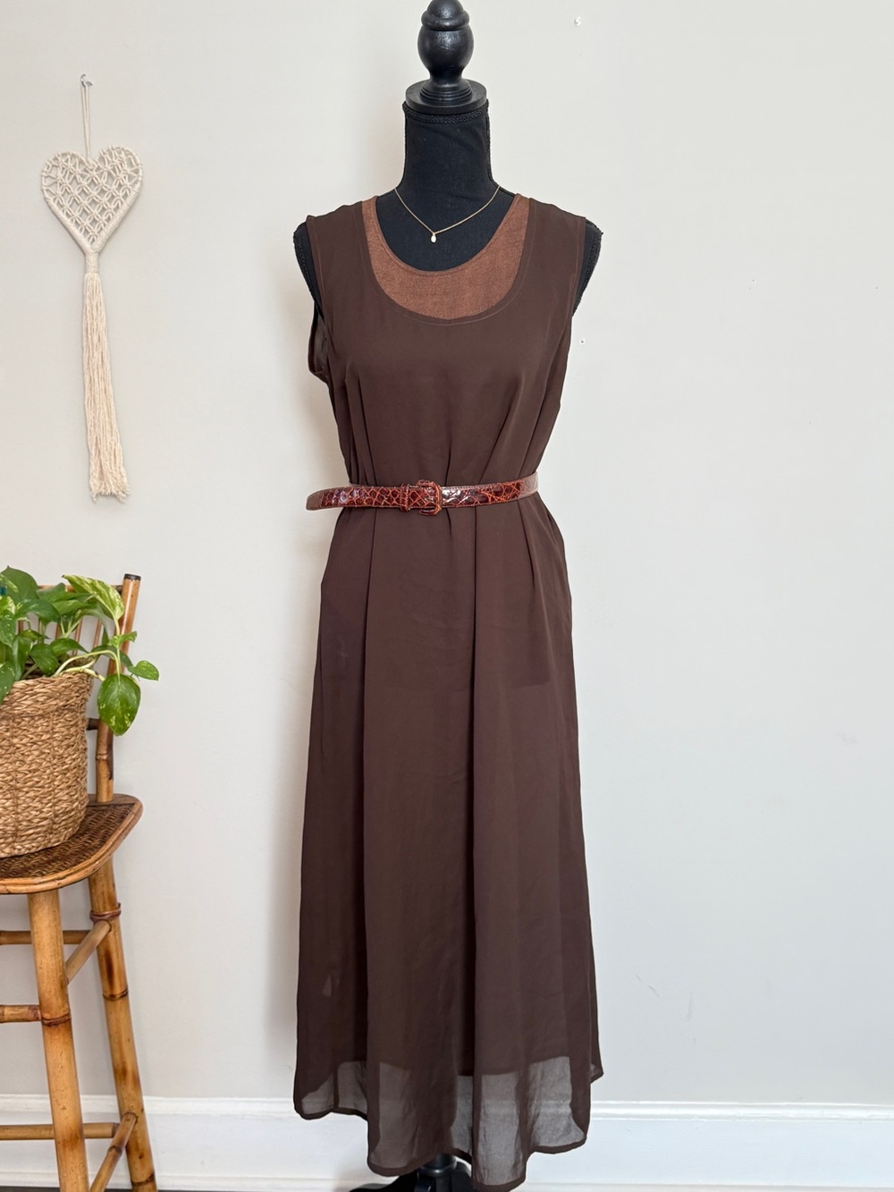 Sleeveless Scoop Neck Brown Midi Dress